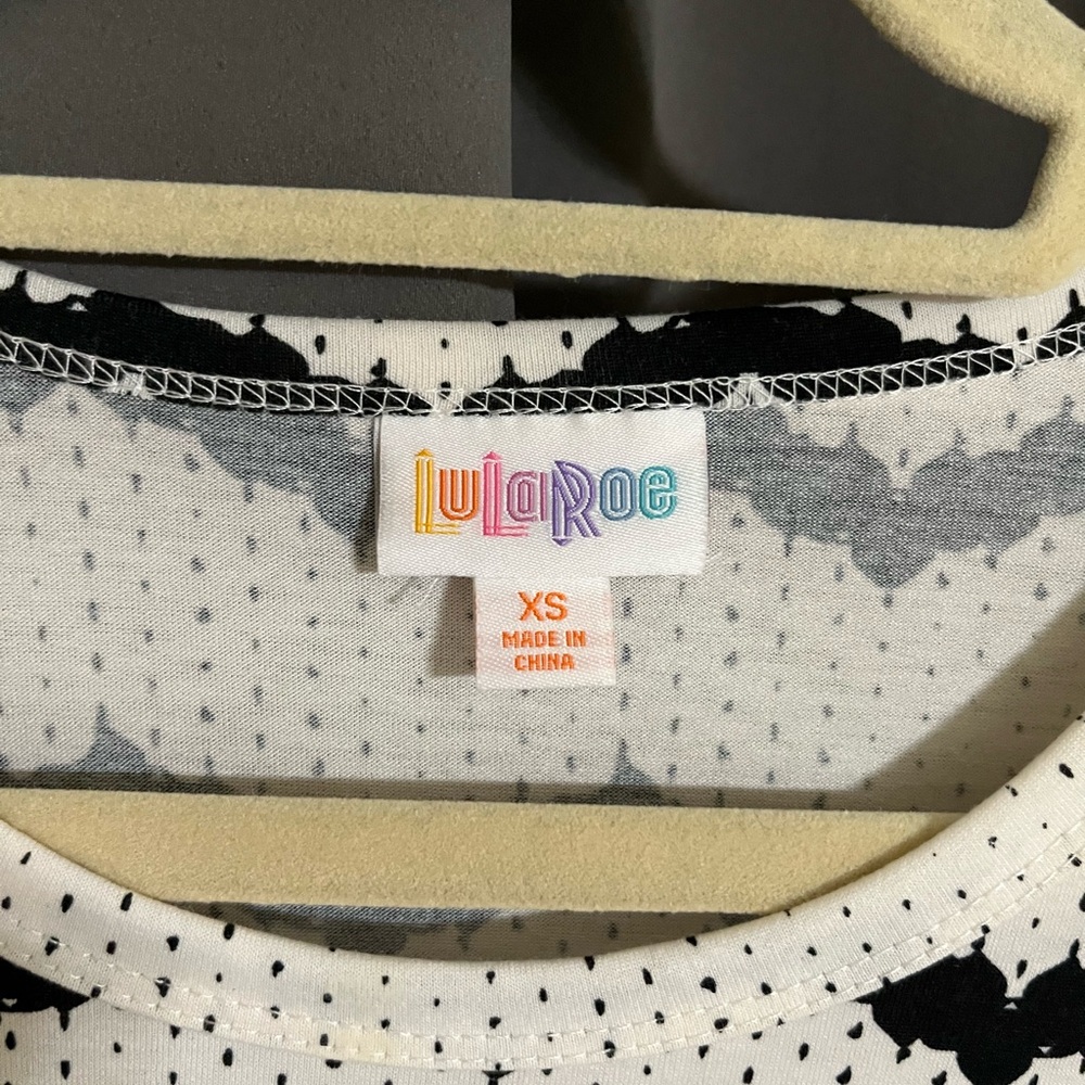 LuLaRoe Carly Dress (no pocket) XS black and white - Picture 3 of 3